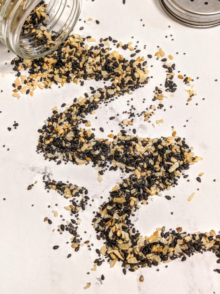 Here's how to make Everything Bagel Seasoning at home: Mix Sesame Seeds, Poppy Seeds, Dehydrated Onion and Garlic Flakes and Salt!