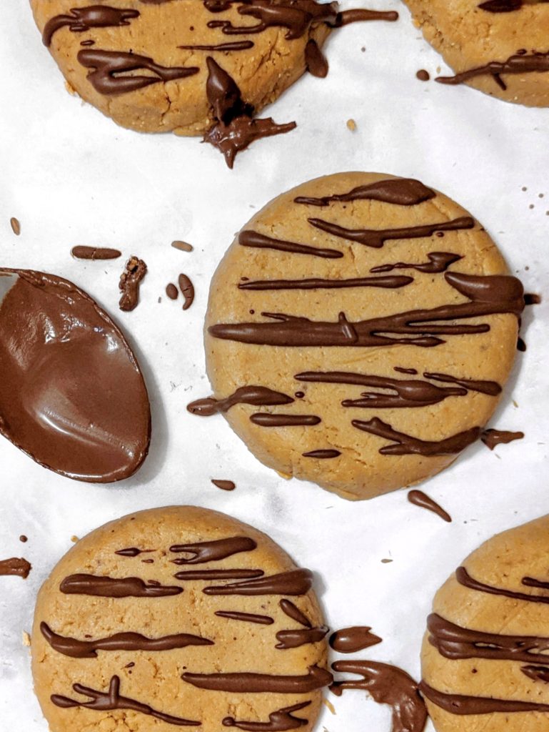 These Low-Fat No-Bake Peanut Butter Protein Cookies use just 5 simple ingredients and give you the most softest and perfect protein-packed treat ever! Extremely easy and delicious too!