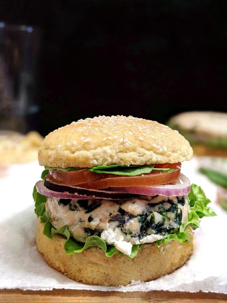 Take that plain old turkey burger to the next level with these Cream-Cheese-Stuffed Spinach Turkey Burgers! Simple, delicious and juicy patties with a creamy cheesy center and a veggie boost too!