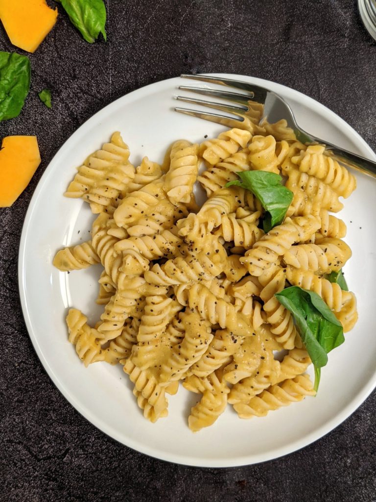An extra creamy Butternut Squash Pasta that’s actually cream-less! With sage, nutmeg and bit of crushed pepper, its got the all the fall flavor plus a hint of spice - the perfect Vegan comfort food.