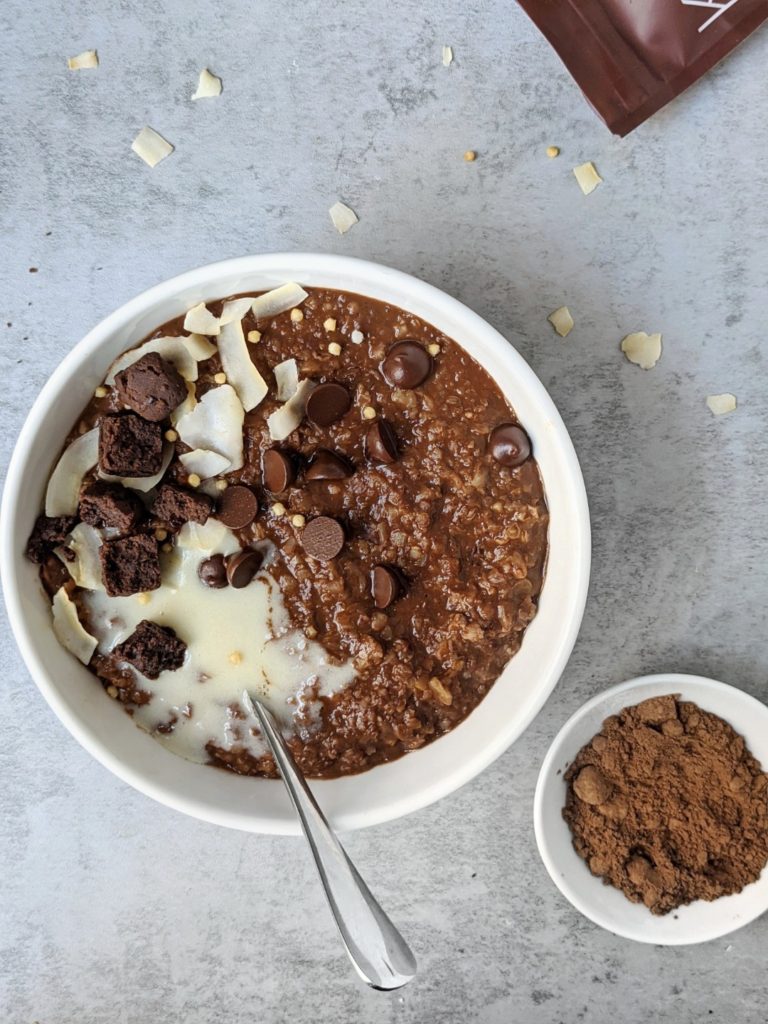 Decadent Dark Chocolate Brownie Oatmeal made with cacao powder for a rich flavor and Cauliflower for added volume. This delicious, easy and healthy dark chocolate oats is pure breakfast indulgence!