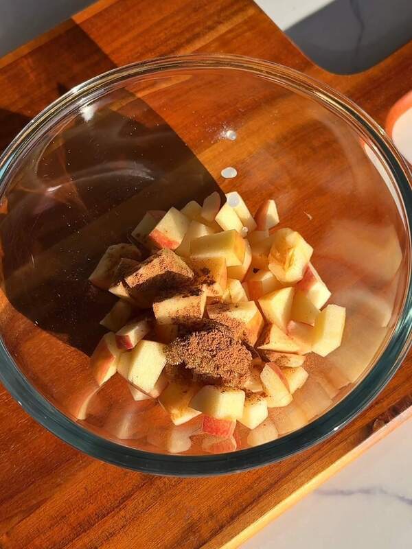 combine apple filling ingredients
