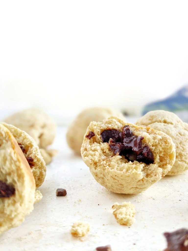 Chocolate stuffed Protein Pancake Bites made with just 5 ingredients! These protein powder pancake bites use Kodiak cakes protein pancake mix and are a great healthy breakfast or post workout treat on the go!