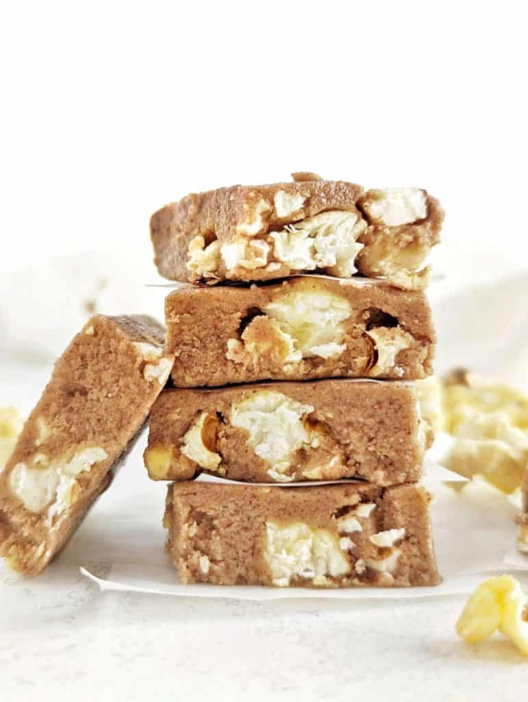 This Caramel Popcorn Protein Fudge really is a texture explosion! A crunchy fudge but healthy - made with pecan butter and protein powder, and a bit of caramel popcorn. A great no bake recipe.