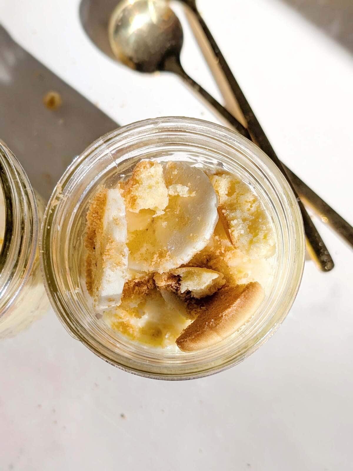 Healthy Protein Banana Pudding with layers of protein powder custard, sugar free vanilla waters and fresh banana. This banana cream pudding is an easy, healthy, no bake recipe without condensed milk or any added sugar.
