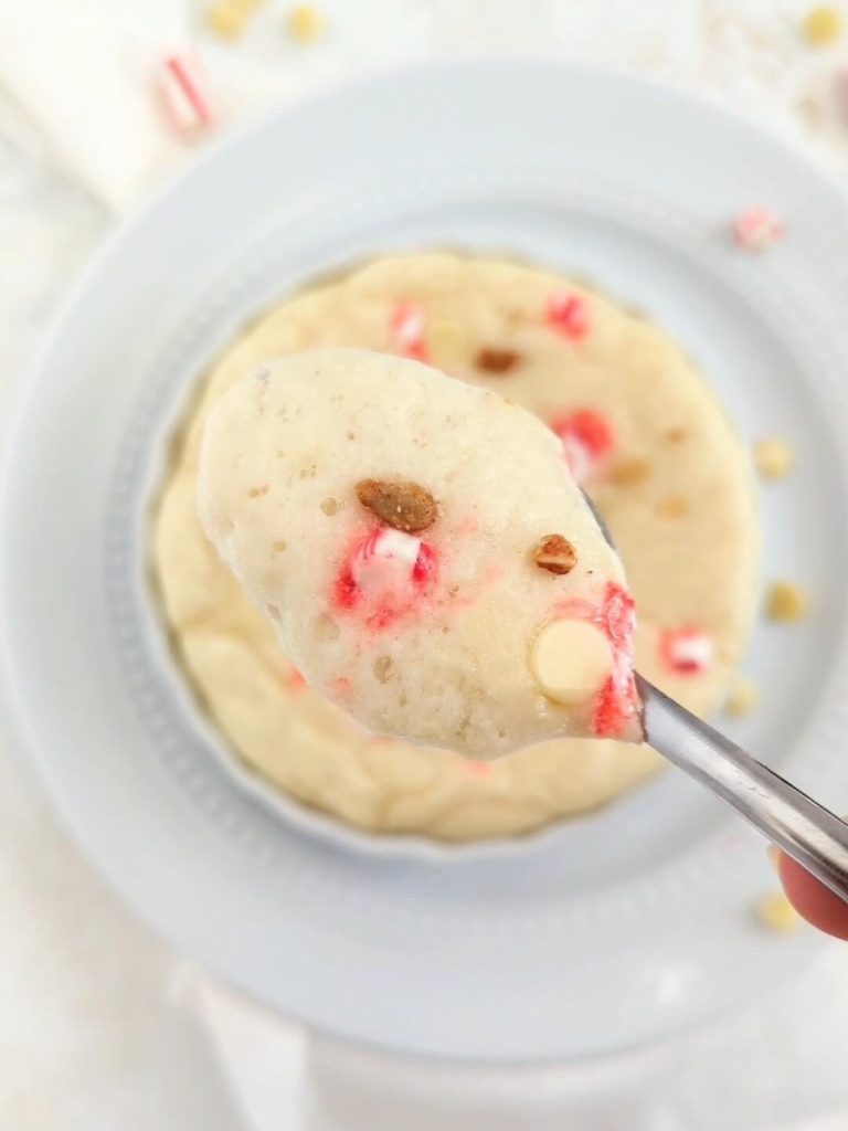 A perfect White Chocolate Peppermint Protein Mug Cake for an easy and healthy Christmas treat! This peppermint mug cake has 5 ingredients, the toppings and is a keto-friendly, and gluten free dessert for one.