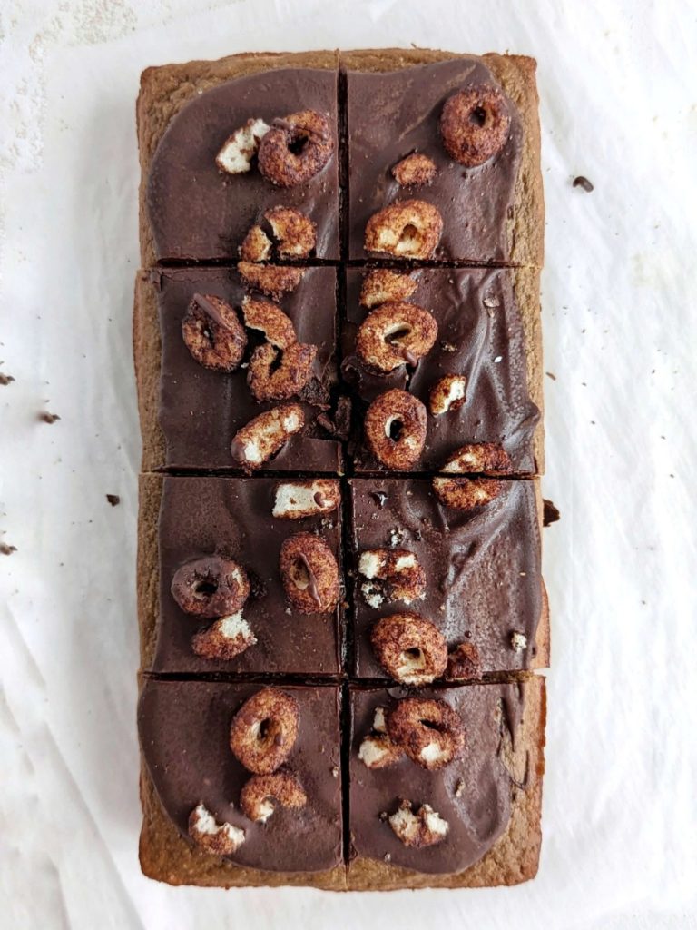 Unexpectedly good Chocolate Maple Bars sweetened with protein powder and topped with sugar-free chocolate. This healthy maple chocolate dessert bar is a real flavor bomb!