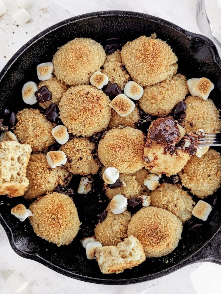 Phenomenal Healthy S’mores Monkey Bread that’s high protein, low sugar and low fat! Protein S’mores pull apart bread uses protein powder and Greek yogurt instead of sugar, butter or yeast.