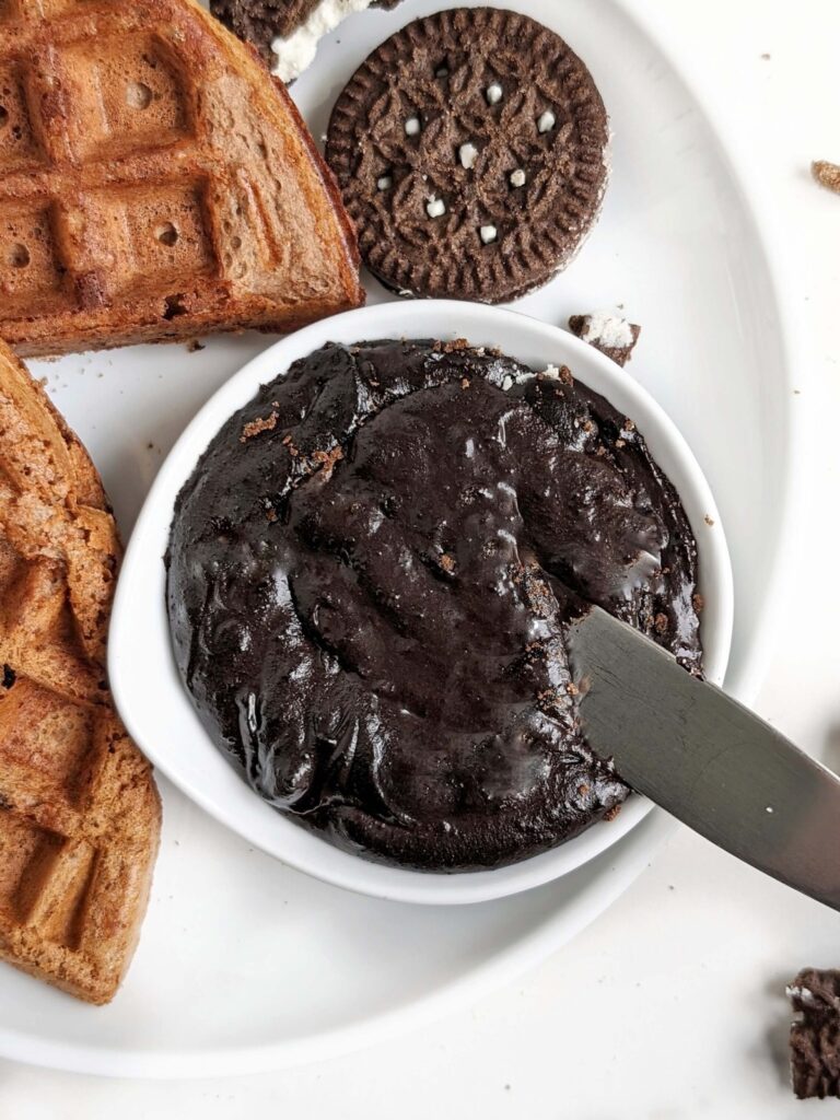 Amazing Protein Oreo Spread will blow your mind away! Low fat, low carb and high protein cookies and cream spread made with sugar free chocolate sandwich cookies.