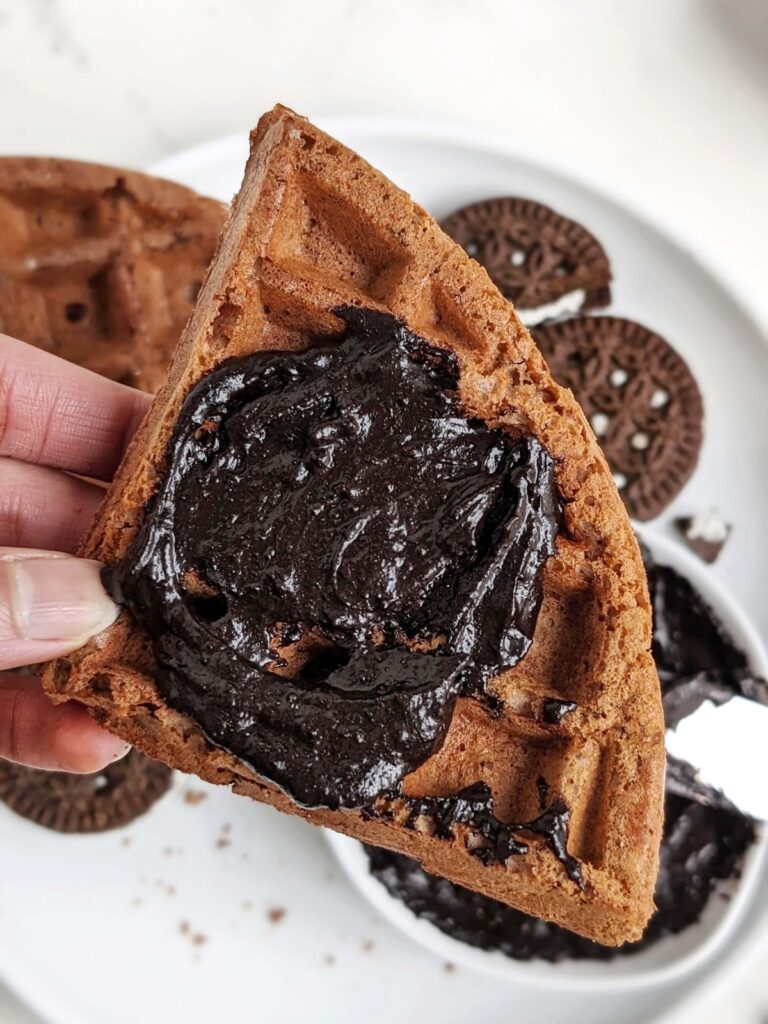 Amazing Protein Oreo Spread will blow your mind away! Low fat, low carb and high protein cookies and cream spread made with sugar free chocolate sandwich cookies.