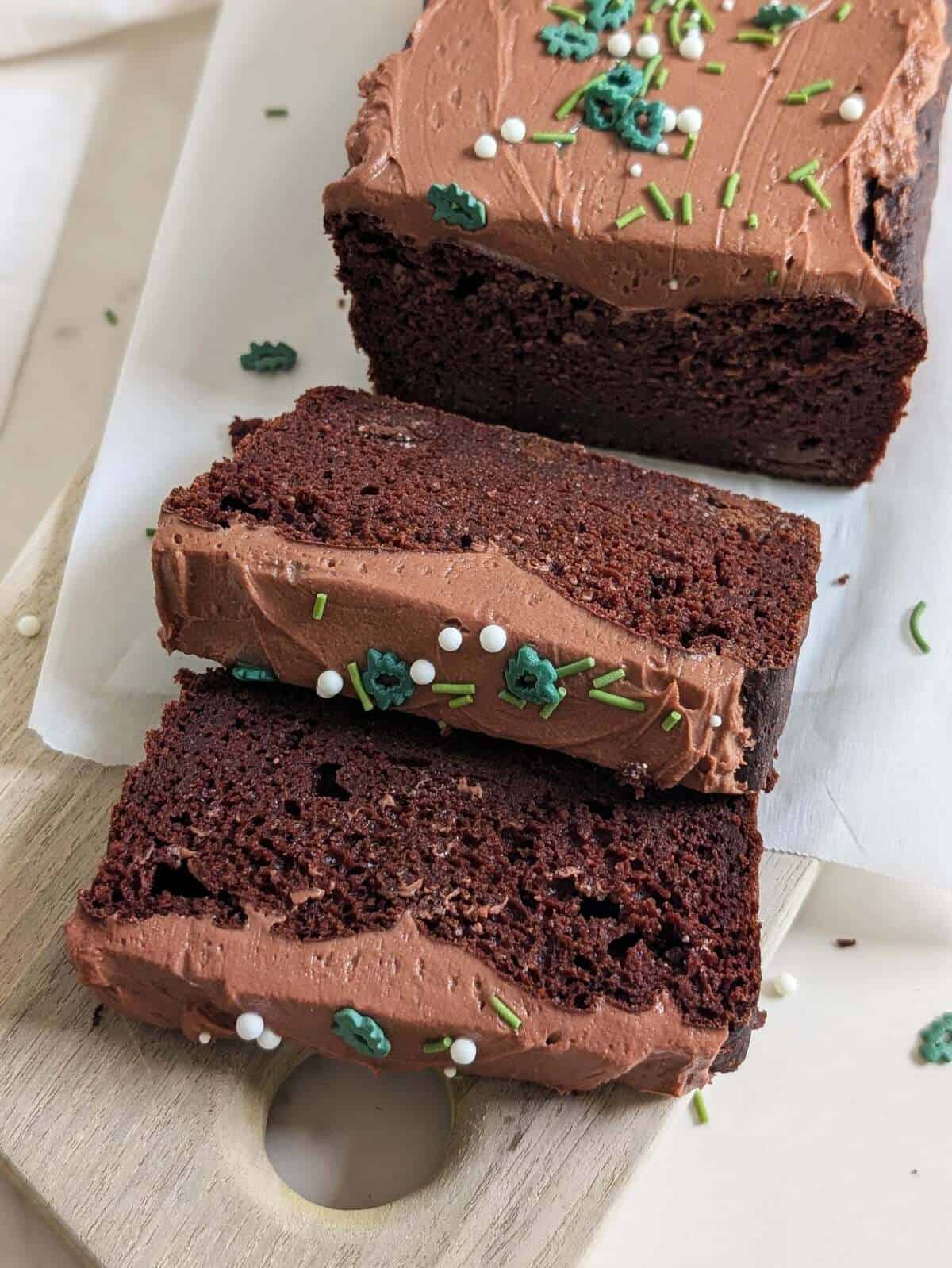 Definitely the best Healthy Chocolate Protein Cake you will have; A soft and tender chocolate cake that’s sugar free, low fat, low calorie and really easy too!