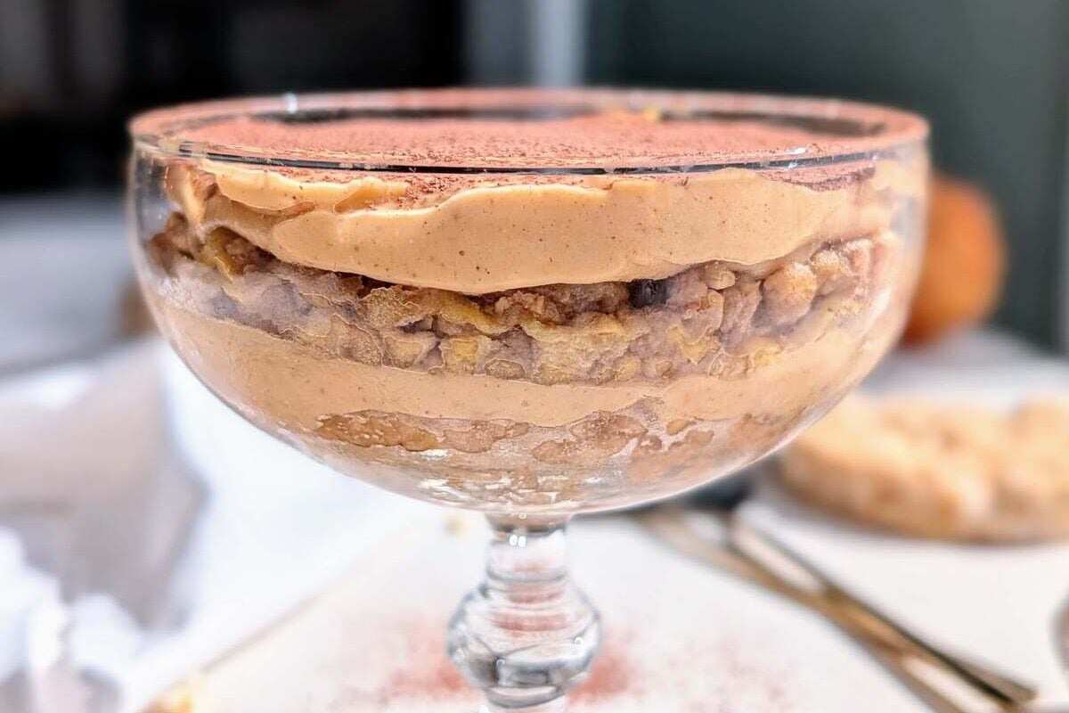 Individual Pumpkin Tiramisu is an no-bake Fall dessert you’re going to love. This easy recipe uses coffee-soaked rice cakes layered with a high protein, low fat pumpkin cream to create a single-serving treat with 34g of protein.