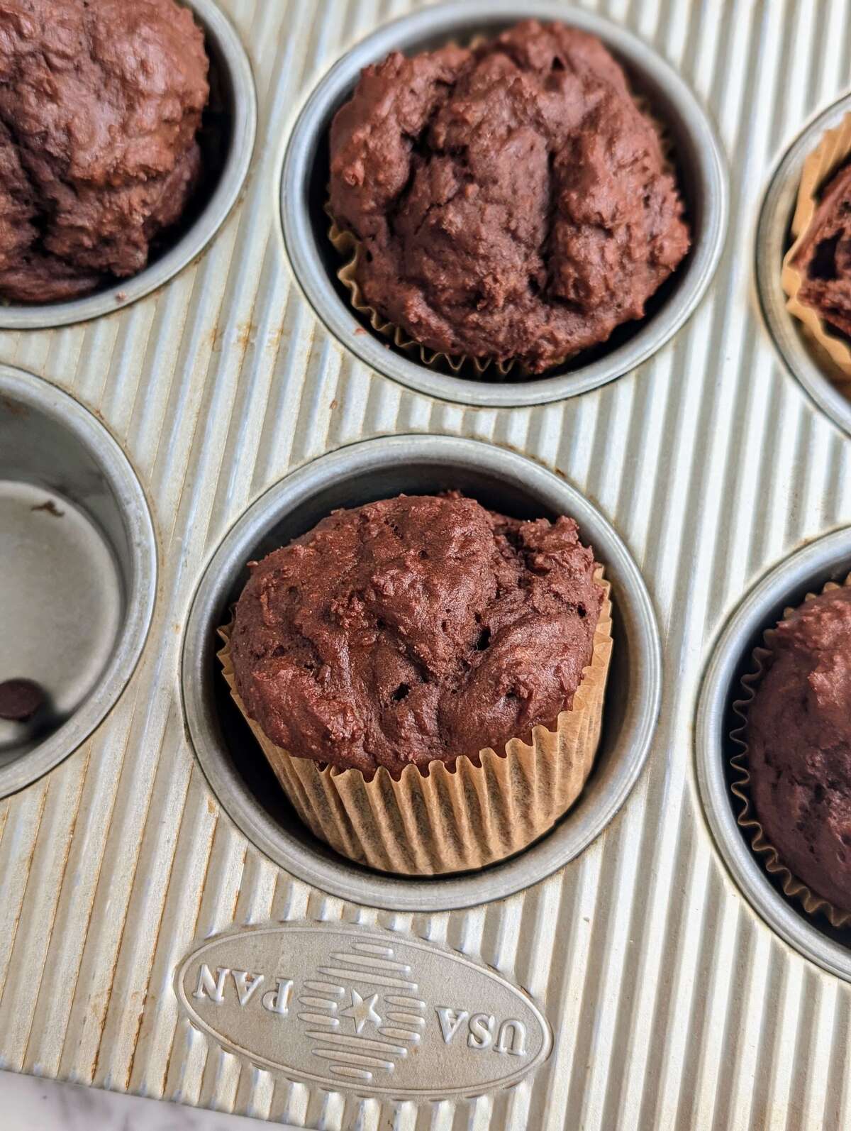 Not-your-average Chocolate Sourdough PROTEIN Muffin that’s perfectly balanced, high protein, low calorie, low fat and sugar free! It certainly proves that healthy can be delicious!