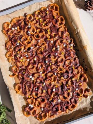 Sugar Free Christmas Crack is the ultimate holiday treat with a sugar-free collagen protein caramel and protein pretzels. The perfect macro friendly, high protein, low fat and low calorie snack with 6g of protein a piece.
