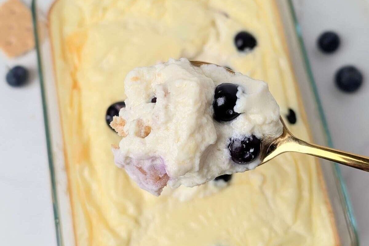 High Protein Blueberry Cottage Cheese Bake is a 5-ingredient, healthy, sugar-free dessert or breakfast! An easy recipe with protein from cottage cheese and protein powder; Perfect for meal prep too.
