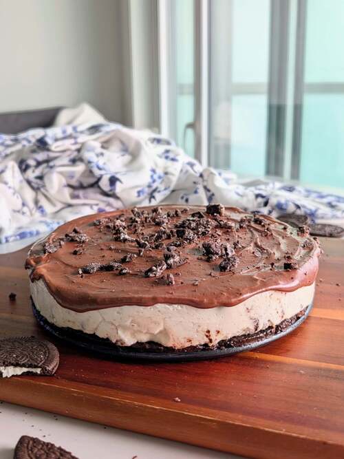 Top with crushed Oreo thin